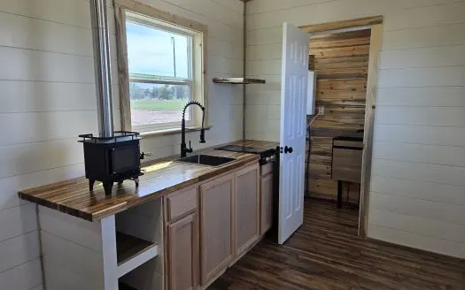 24' Bunkhouse Tiny Home – Off Grid, Cañon City, CO