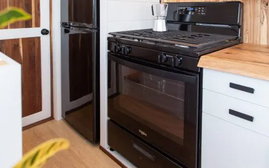 Reid’s Brand-New Tiny Home on Wheels With Two Lofts