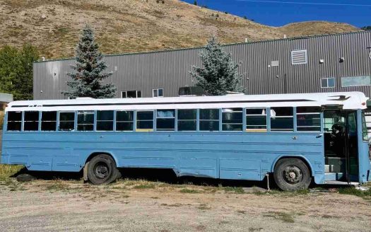 SOLD: Rafael's 2000 Blue Bird RV Conversion Skoolie