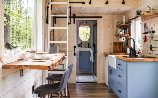 Fully Furnished Tiny Home Airbnb Opportunity (George)