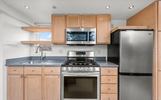 RVIA Certified Tiny Home in Tampa Bay Escape, $15K+ in Recent Upgrades (Sandra)