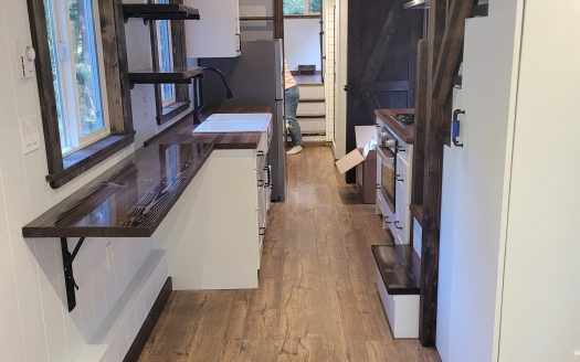 2021 41FT Mint Canda Goose Tiny House Located In Olalla Washington