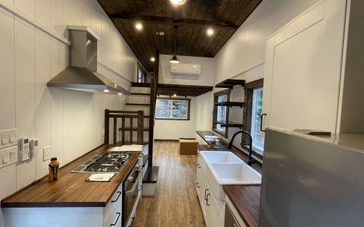 2021 41FT Mint Canda Goose Tiny House Located In Olalla Washington