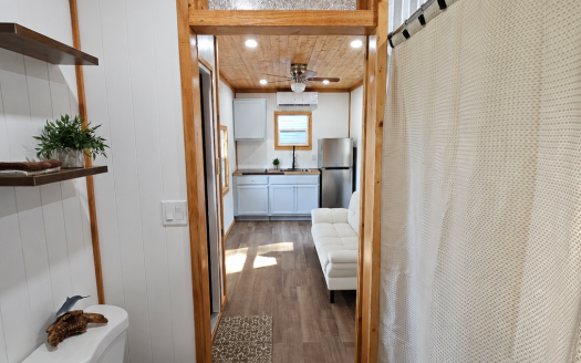 Jeff's Orange Blossom Tiny Home with Main Floor Bedroom, Open to Offers (Delivery Included)