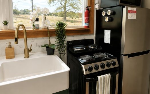 Jeremy’s Wine Country Retreat Tiny Home