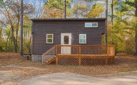 Charming Double lofted Tiny Home with Washer/Dryer included!