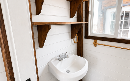 Dennis & Tina’s San Marcos Tiny Home For Sale $61,000