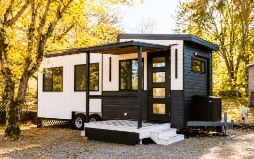 NOAH Certified Tiny Home, Successful Airbnb/Vrbo Rental by Travis