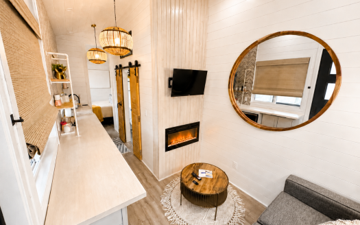 NOAH Certified Tiny Home, Successful Airbnb/Vrbo Rental by Travis