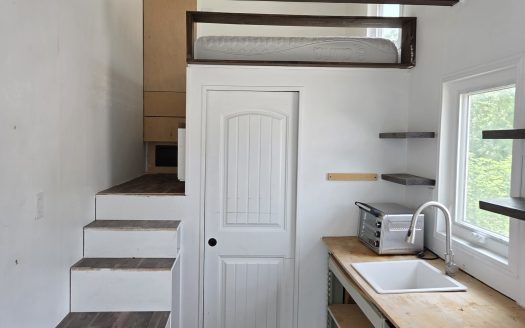 24' Tiny House on Wheels in Fort Worth, TX