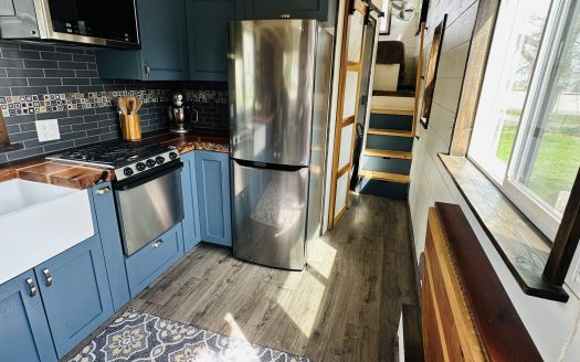 Cold-Weather Tiny House – NOAH Certified – Parking Available – Clear Lake, Iowa