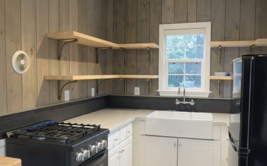 Charming 2017 Tiny Home with Spacious Loft in California (Cheryl)